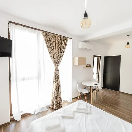 Lily Guest house *