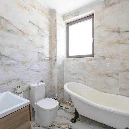 Gasthuis Lily Năvodari