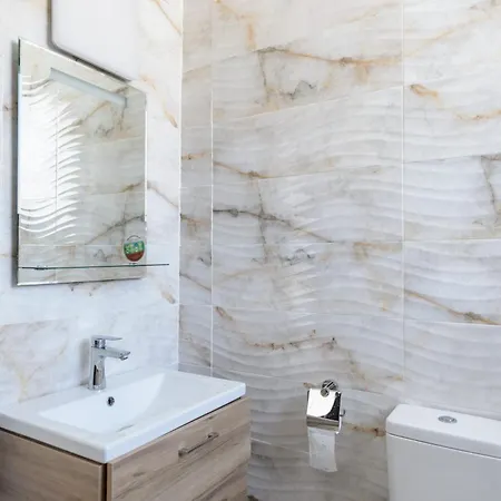 Gasthuis Lily Năvodari